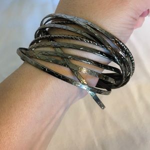 💥$5 SALE💥BANGLE CITY 10 Gunmetal Bangles